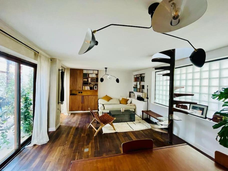 Small Architect'S House Pantin Exterior photo